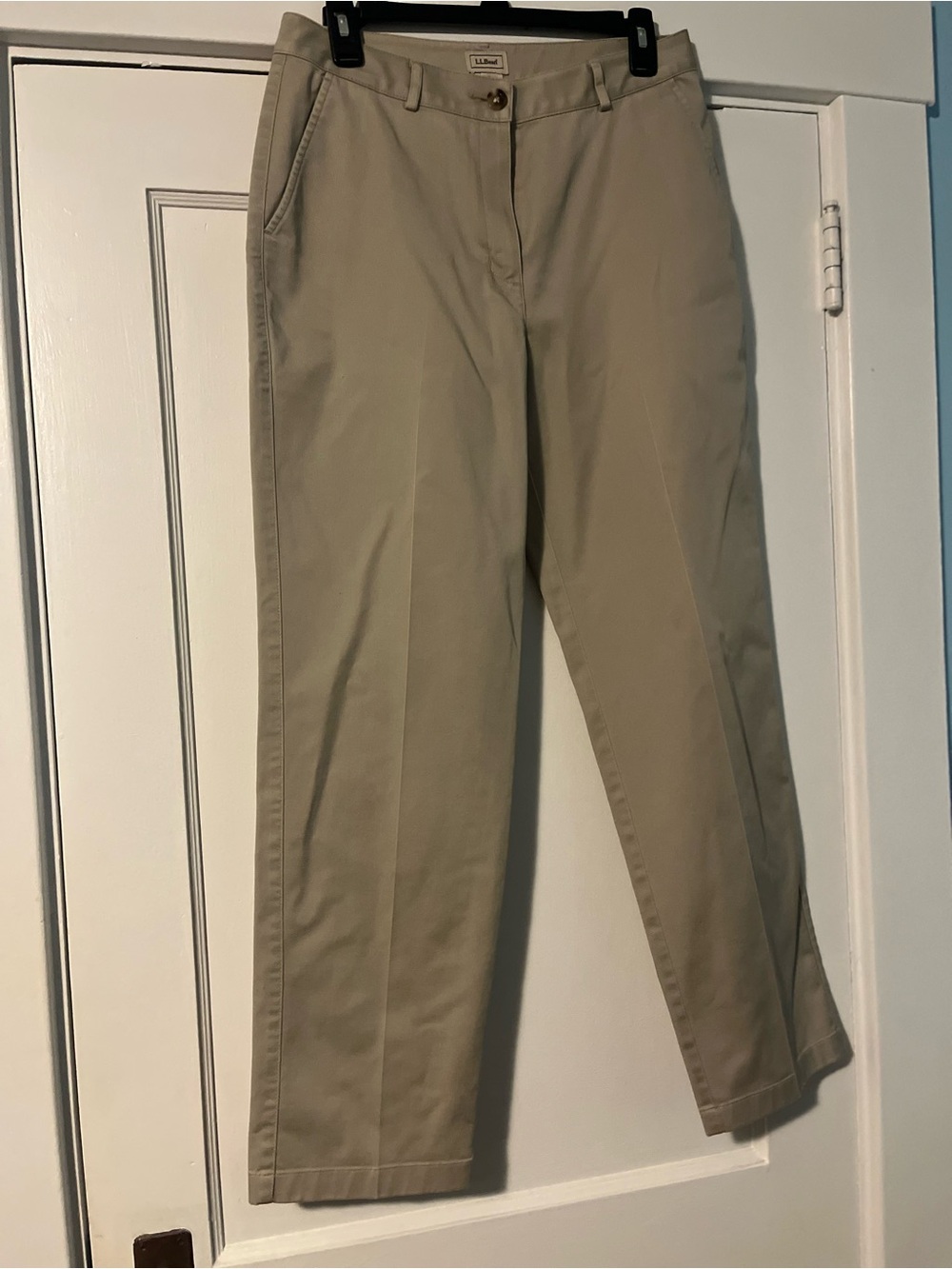 L.L. Bean Women’s Khaki Straight-Leg Pants Size 8
